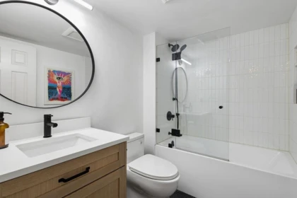 Mudroom Photo of 2 1949 W 8th Avenue, Vancouver, BC
