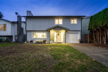 Aerial View of 27527 31a Avenue, Langley, BC