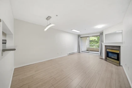 203 7326 Antrim Avenue, Burnaby, BC, Burnaby — Apartment/Condo for sale