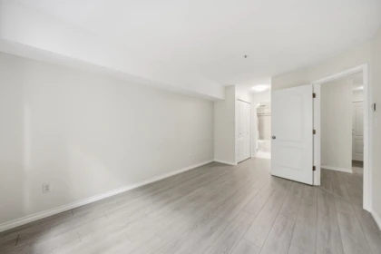 Primary Bathroom Photo of 203 7326 Antrim Avenue, Burnaby, BC