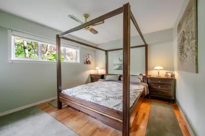 Breakfast Nook Photo of 1392 Charland Avenue, Coquitlam, BC