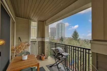 Kitchen Photo of 311 2088 Beta Avenue, Burnaby, BC