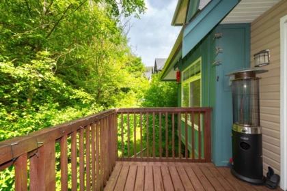 Breakfast Nook Photo of 28 50 Panorama Place, Port Moody, BC