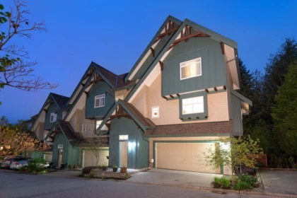 Garden / Landscaping Photo of 28 50 Panorama Place, Port Moody, BC