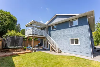 Swimming Pool Photo of 1995 Elizabeth Drive, Coquitlam, BC