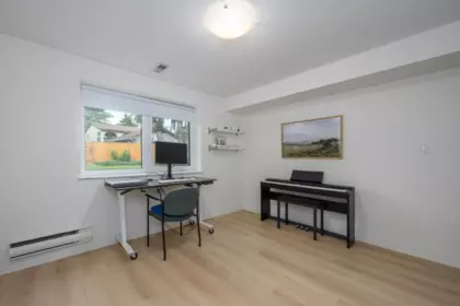 Basement Recreation Room Photo of 605 Allison Place, New Westminster, BC