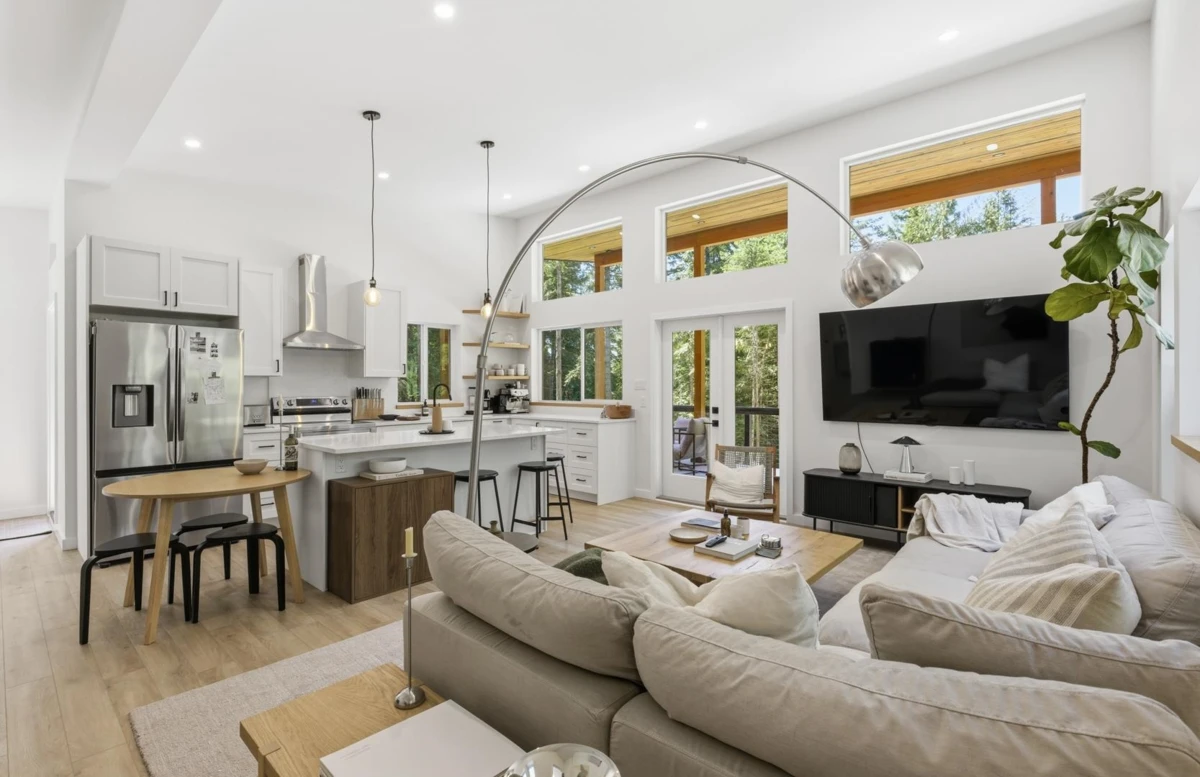 Family Room Photo of 3465 Steller Place, Roberts Creek, BC