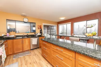 Walk-In Closet Photo of 4934 Geer Road, Sechelt, BC