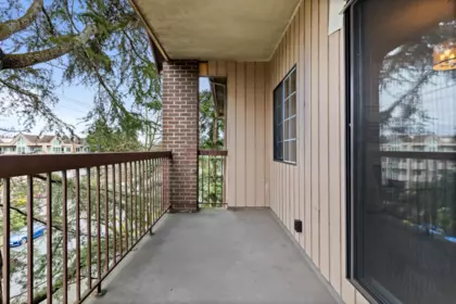 Hallway Photo of 340 8500 Ackroyd Road, Richmond, BC