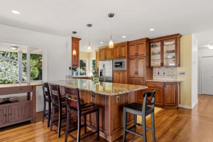 Breakfast Nook Photo of 525 Appian Way, Coquitlam, BC