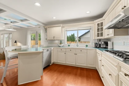 Breakfast Nook Photo of 5287 Crescent Drive, Delta, BC