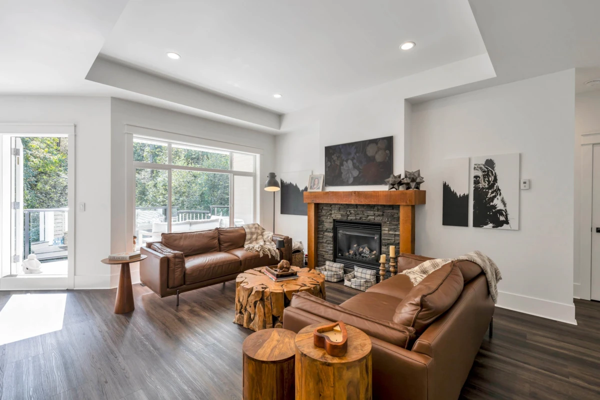 Living Room Photo of 15 35259 Straiton Road, Abbotsford, BC