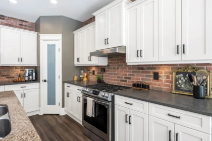 Breakfast Nook Photo of 15 35259 Straiton Road, Abbotsford, BC