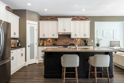 Kitchen Island Photo of 15 35259 Straiton Road, Abbotsford, BC