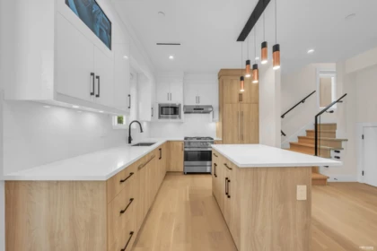 1620 E 53rd Avenue, Vancouver, BC, Vancouver — Half Duplex for sale