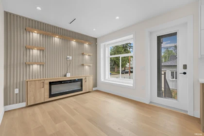 1620 E 53rd Avenue, Vancouver, BC, Vancouver — Half Duplex for sale