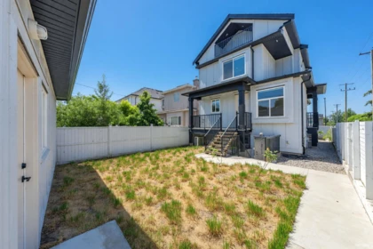 Outdoor Patio Photo of 1620 E 53rd Avenue, Vancouver, BC