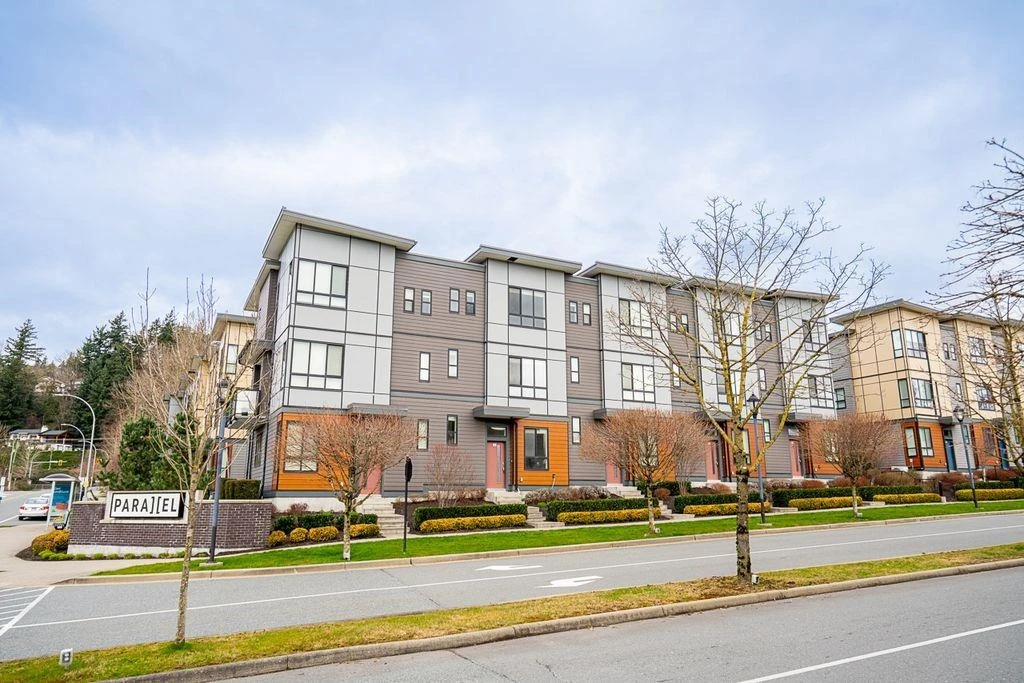 Exterior Rear Photo of 10 1938 North Parallel Road, Abbotsford, BC