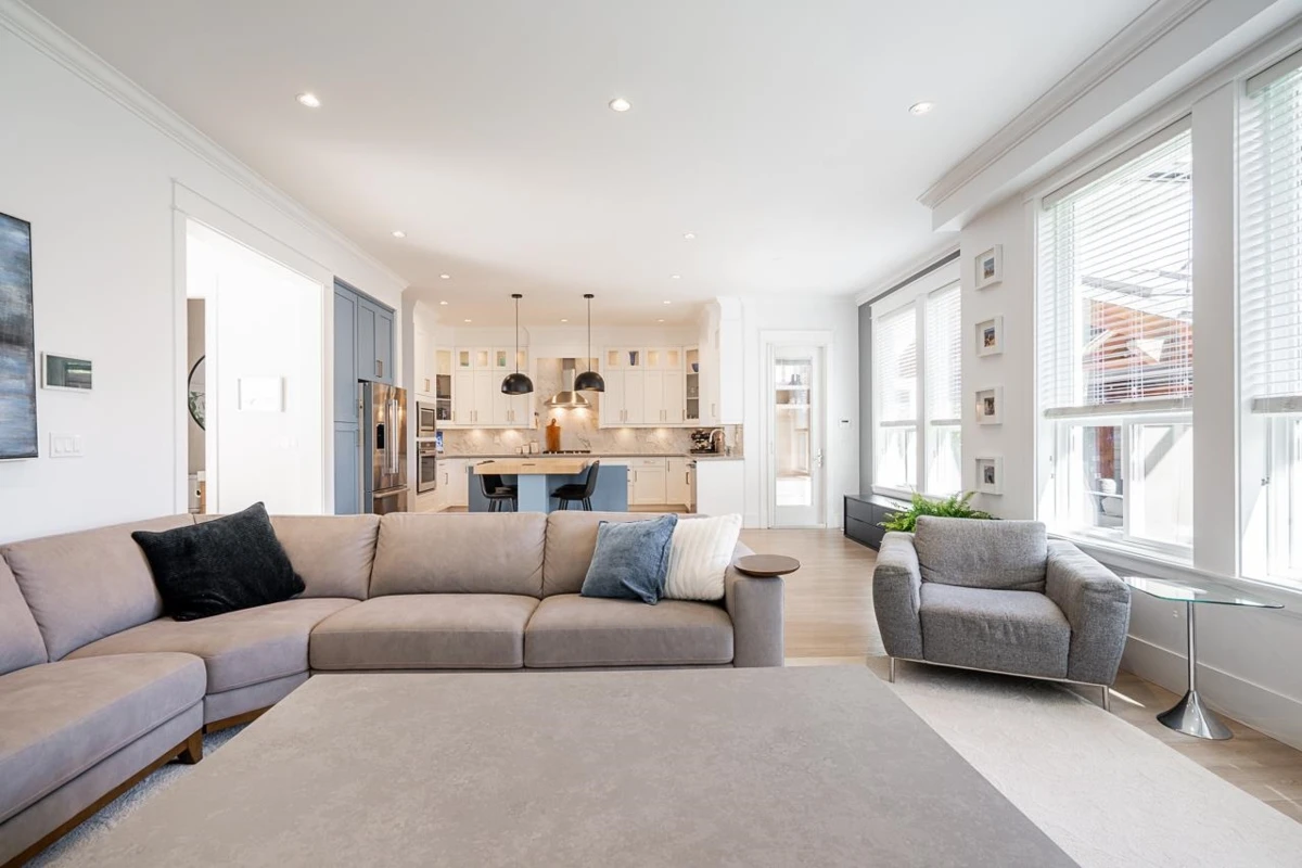 Family Room Photo of 17456 2a Avenue, Surrey, BC