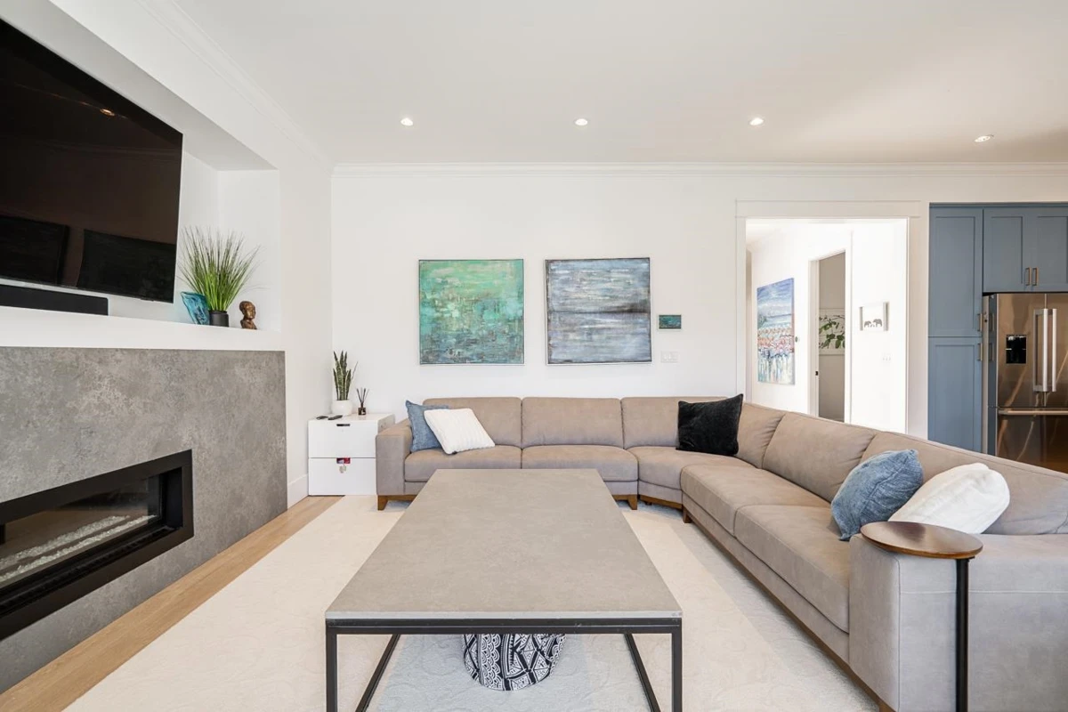 Living Room Photo of 17456 2a Avenue, Surrey, BC