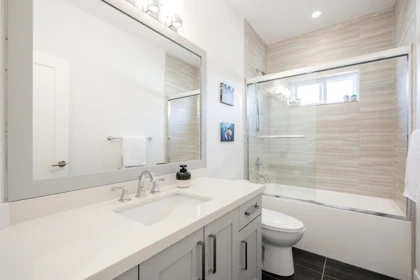 Basement Recreation Room Photo of 17456 2a Avenue, Surrey, BC