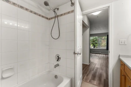 Laundry Room Photo of 233 32830 George Ferguson Way, Abbotsford, BC