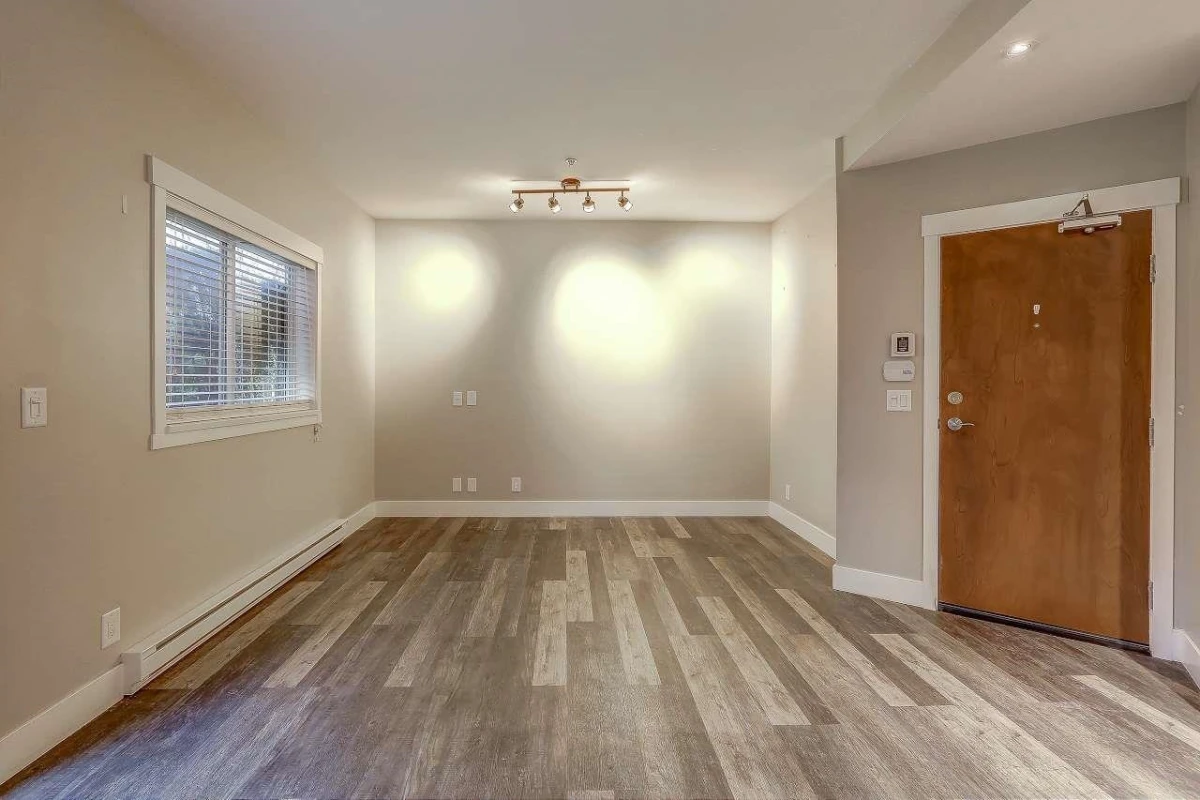 Family Room Photo of 107 2943 Nelson Place, Abbotsford, BC