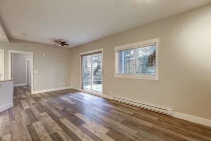Kitchen Photo of 107 2943 Nelson Place, Abbotsford, BC