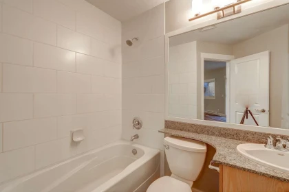 Powder Room Photo of 107 2943 Nelson Place, Abbotsford, BC