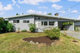 45415 Barton Avenue, Chilliwack, BC