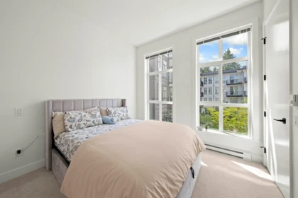 Bedroom 4 Photo of 201 13933 105 Boulevard, Surrey, BC