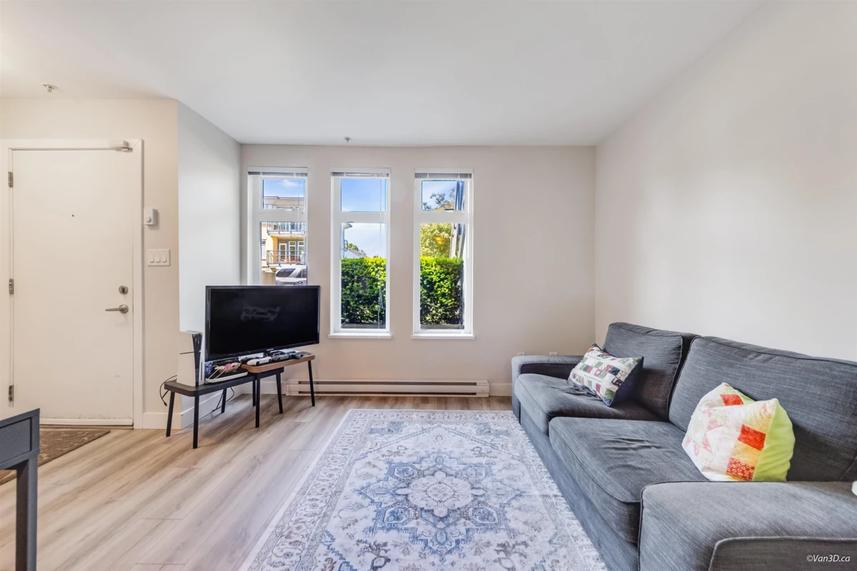 Dining Area Photo of 101 5568 Kings Road, Vancouver, BC