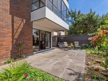 104 1319 Martin Street, White Rock, BC, White Rock — Apartment/Condo for sale