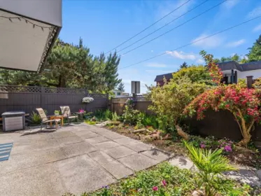 104 1319 Martin Street, White Rock, BC, White Rock — Apartment/Condo for sale
