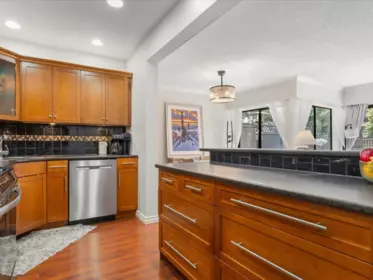 Kitchen Island Photo of 104 1319 Martin Street, White Rock, BC