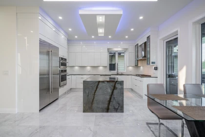 Kitchen Photo of 550 Richmond Street, New Westminster, BC
