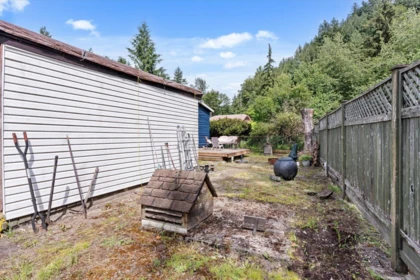 Front Yard Photo of 45950 Linzey Road, Cultus Lake, BC