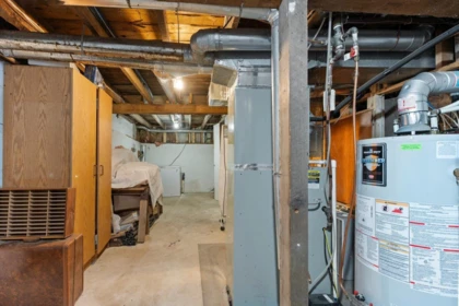Garage Interior Photo of 45950 Linzey Road, Cultus Lake, BC