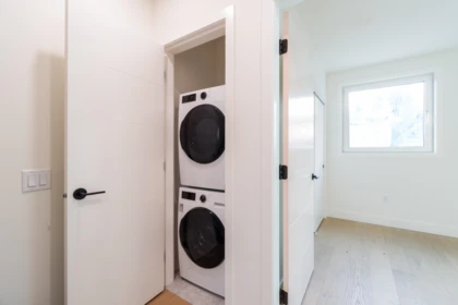 Basement Recreation Room Photo of 124 1552 E 3rd Avenue, Vancouver, BC