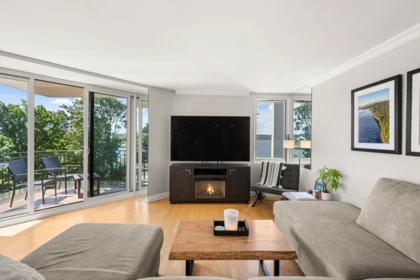 Kitchen Photo of 601 1575 Beach Avenue, Vancouver, BC