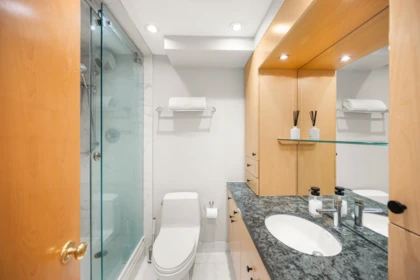 Powder Room Photo of 601 1575 Beach Avenue, Vancouver, BC