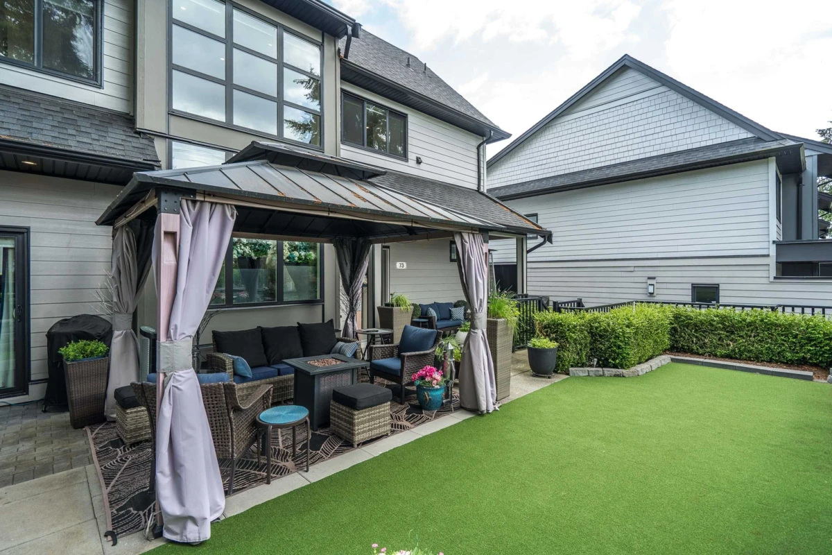 Family Room Photo of 73 15177 60 Avenue, Surrey, BC