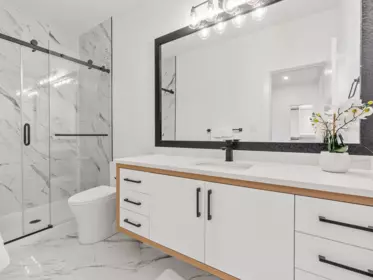 Hallway Photo of 102 16697 16 Avenue, Surrey, BC
