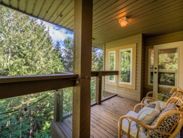 Breakfast Nook Photo of 1 2240 Gondola Way, Whistler, BC
