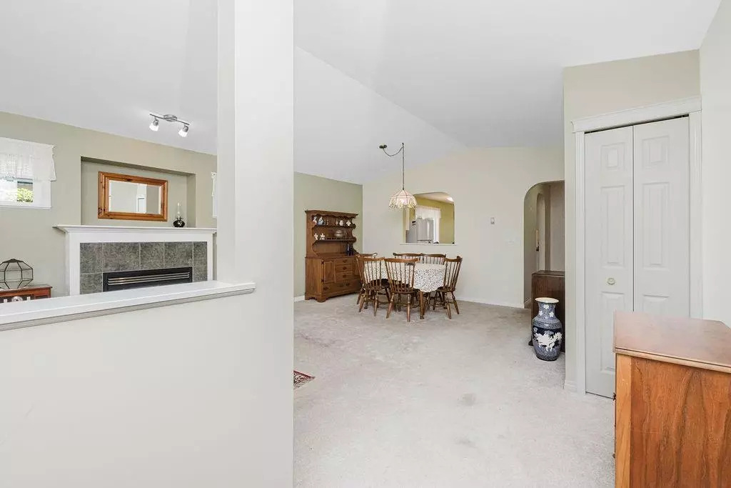 Dining Area Photo of 6317 Williams Place, Sechelt, BC
