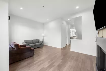 8 100 Wood Street, New Westminster, BC, New Westminster — Townhouse for sale