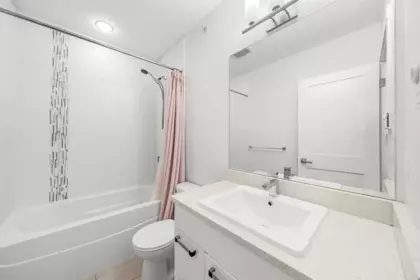 Powder Room Photo of 8 100 Wood Street, New Westminster, BC