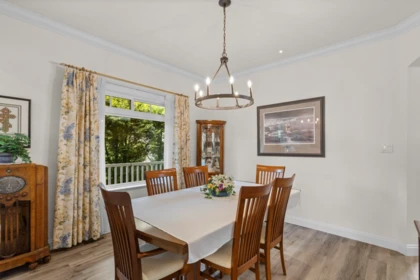 Breakfast Nook Photo of 237 Balsam Avenue, Harrison Hot Springs, BC