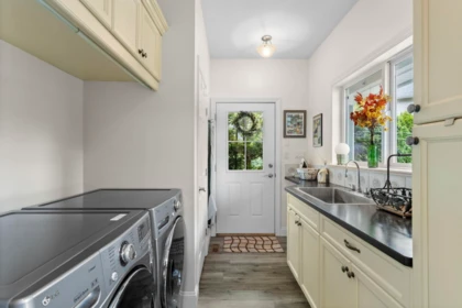 Guest Bathroom Photo of 237 Balsam Avenue, Harrison Hot Springs, BC