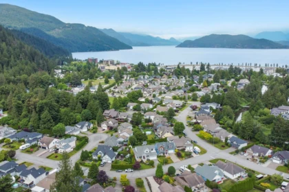 237 Balsam Avenue, Harrison Hot Springs, BC, Harrison Hot Springs — Single Family Residence for sale